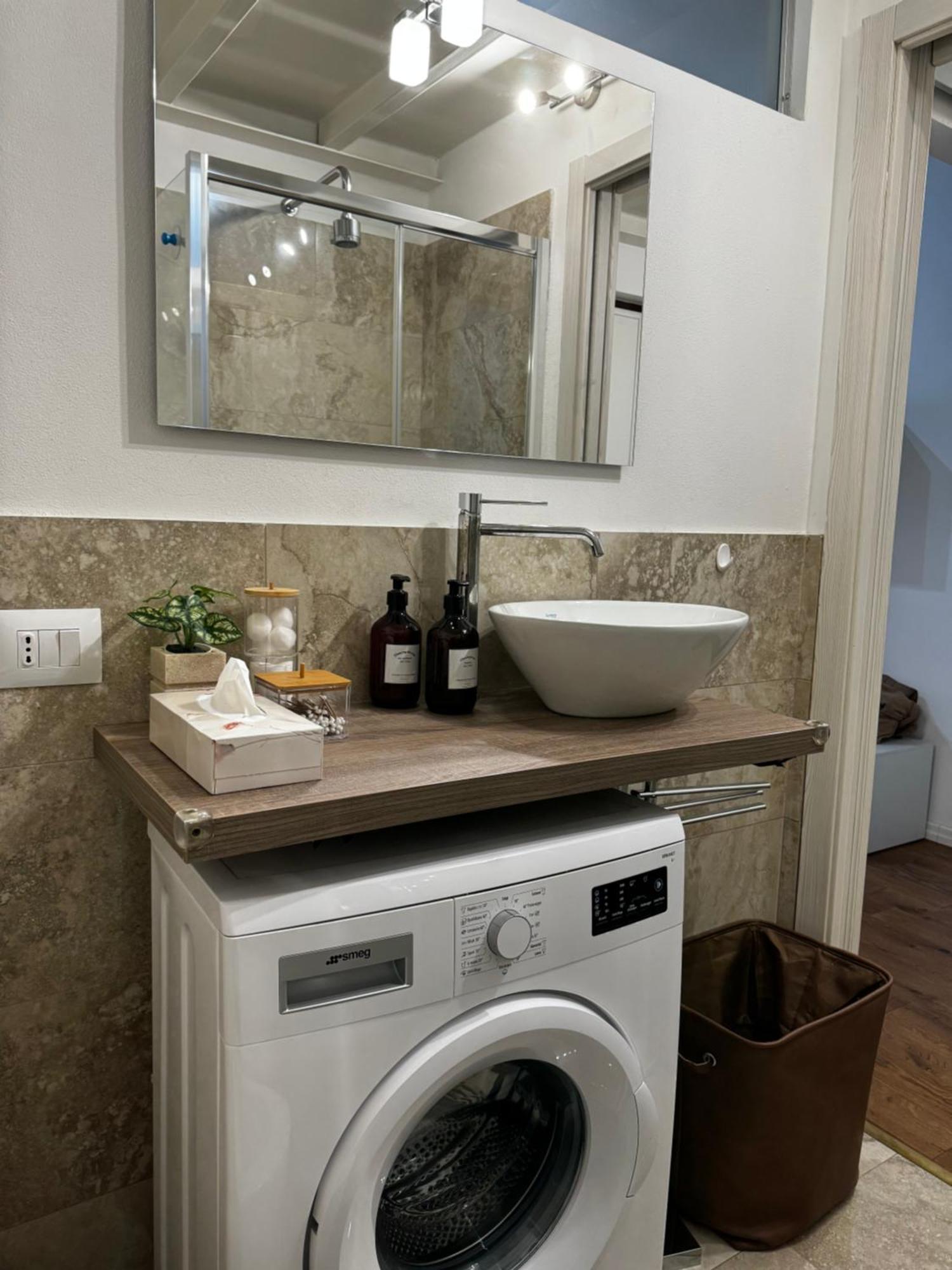 Regina In Corso Lodi - Sky Tv, Wifi E Breakfast Box Apartamento Milán